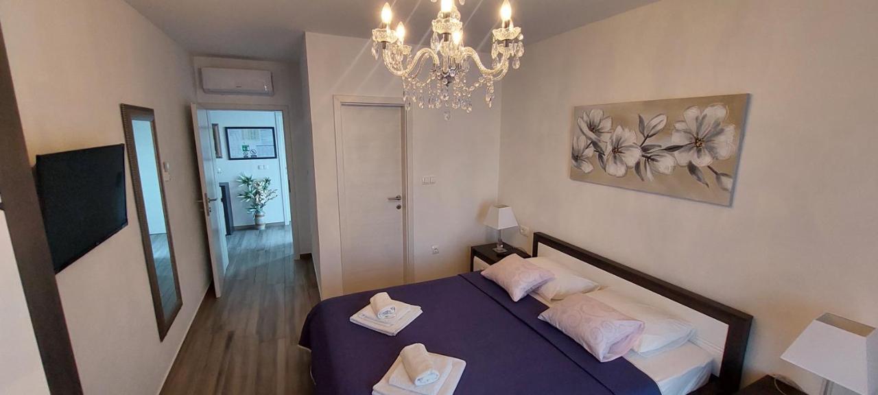 Holiday Apartments Cecilija Supetarska Draga Eksteriør billede